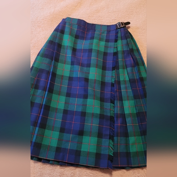 Stmichael Dresses & Skirts - 💜2 for $10💜Bundle and save. Vintage plaid skirt/kilt
